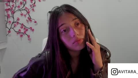              online show from 04/29/26, 02:37
