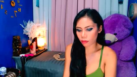 Ava online show from 02/04/25, 05:55