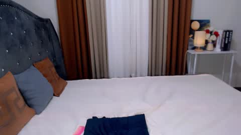 Ava online show from 12/06/24, 02:02
