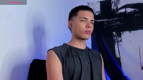 Snapshot of avaggi chatting on 10/27/25, 12:15 Avaggi online show from 10/27/25, 12:15