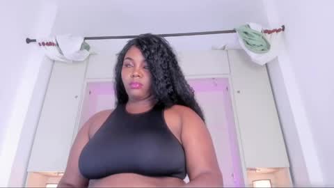 Snapshot of avajamess_ chatting on 05/18/26, 07:41 EVA online show from 05/18/26, 07:41