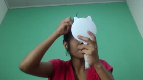 avalericherrycm101 online show from 11/18/25, 02:28