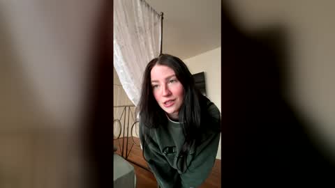 Snapshot of avallanchee chatting on 05/29/26, 12:52 avallanchee online show from 05/29/26, 12:52