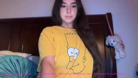 Snapshot of avangelinefunn99 chatting on 05/18/26, 03:46 avangelinefunn99 online show from 05/18/26, 03:46