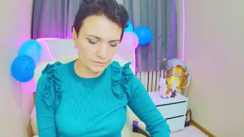 avasaturnian online show from 09/18/25, 12:07