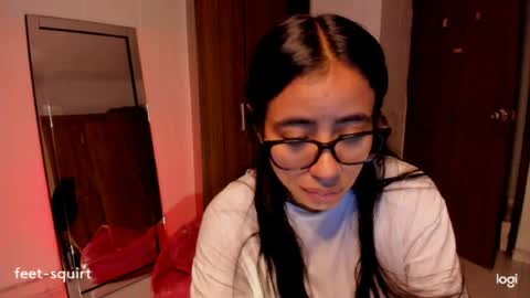 Snapshot of ave_fenix69 chatting on 08/04/26, 01:31 Valery -- online show from 08/04/26, 01:31