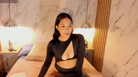 Snapshot of avelynnoe chatting on 02/25/25, 11:41 avelynnoe online show from 02/25/25, 11:41