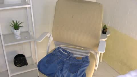 Rhian online show from 10/01/25, 05:24