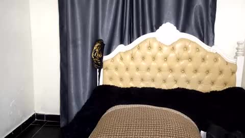 averygoodbadgirl online show from 06/12/26, 06:40