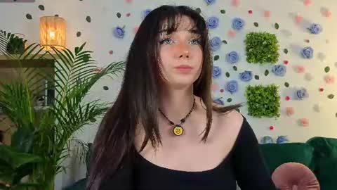 AveryWillow online show from 06/22/26, 02:35