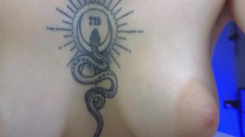 avgustina_love online show from 11/01/25, 09:00