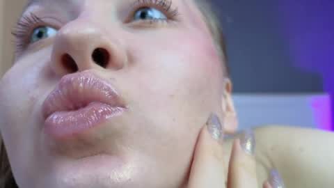 Snapshot of avgustina_love chatting on 04/11/26, 09:57 avgustina_love online show from 04/11/26, 09:57