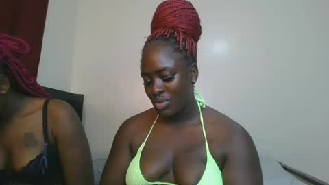 avian_babe1 online show from 06/14/26, 02:30