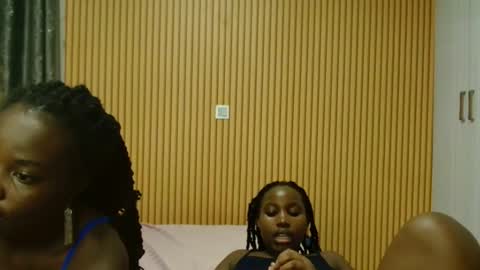 Snapshot of avian_talya chatting on 11/27/25, 05:48 Avian online show from 11/27/25, 05:48