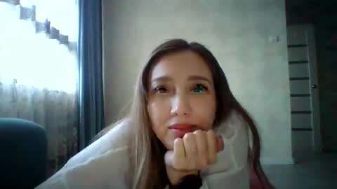 avinelra online show from 06/08/26, 02:28