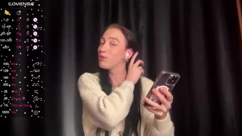 avril_pearly_ online show from 12/01/24, 10:21