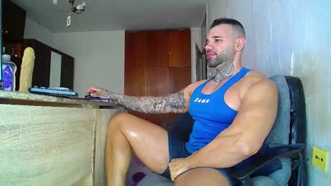 Santiago777 online show from 10/17/25, 09:01