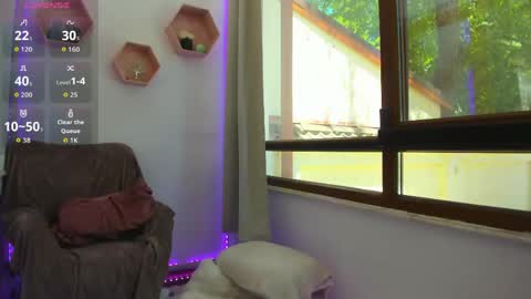 Jolie online show from 05/18/26, 09:59