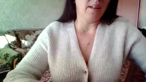 Snapshot of awesomeladyy chatting on 11/01/25, 10:06 awesomeladyy online show from 11/01/25, 10:06