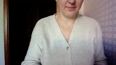 Snapshot of awesomeladyy chatting on 01/14/26, 08:09 awesomeladyy online show from 01/14/26, 08:09