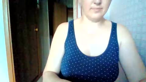 awesomeladyy online show from 06/09/26, 09:21