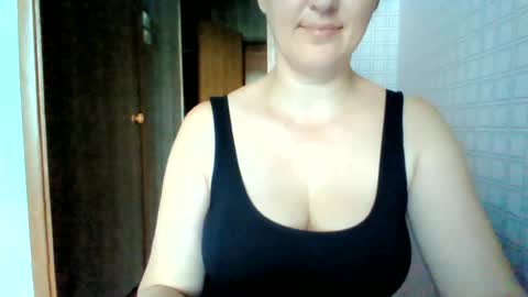 awesomeladyy online show from 06/23/26, 07:39