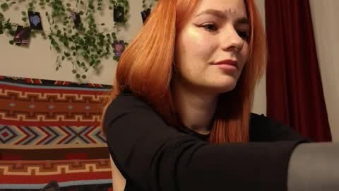 Tris online show from 12/03/25, 01:46