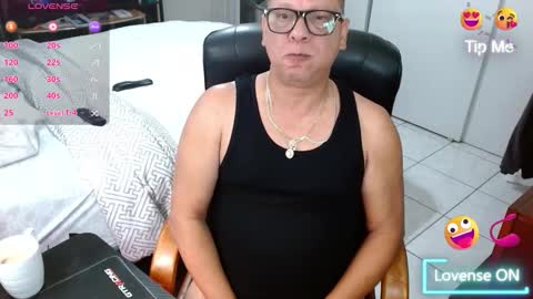 Snapshot of axel264 chatting on 03/08/26, 09:02 Alex online show from 03/08/26, 09:02
