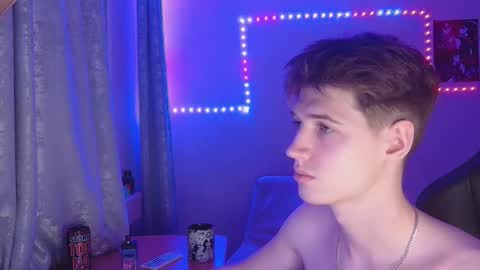 Snapshot of axel_0ne chatting on 03/01/26, 04:20 axel_0ne online show from 03/01/26, 04:20