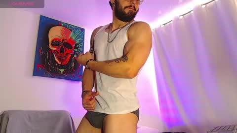 Independiente Model online show from 05/31/26, 01:07