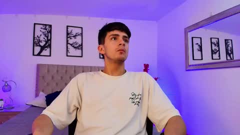 axel_draven online show from 10/10/25, 11:09