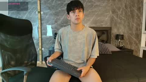 axel_draven online show from 04/27/26, 12:14