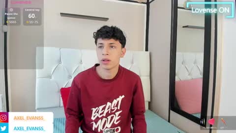 Axel Evanss online show from 09/19/25, 12:39