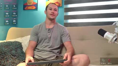 Axel Fairchaild online show from 10/19/25, 01:45