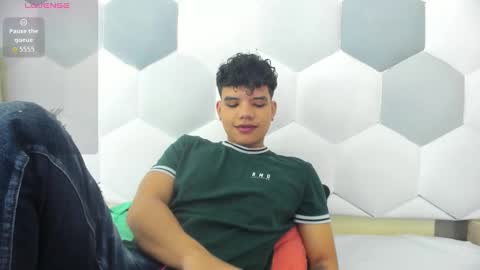 Snapshot of axel_forte chatting on 11/15/25, 01:40 Axel Forte online show from 11/15/25, 01:40