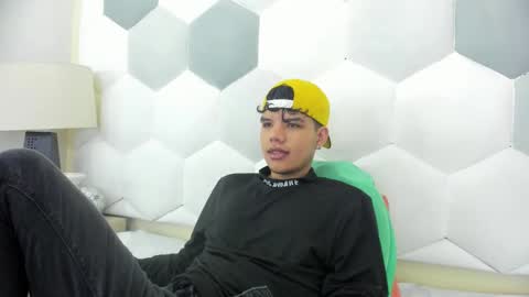 Snapshot of axel_forte chatting on 11/23/25, 12:27 Axel Forte online show from 11/23/25, 12:27