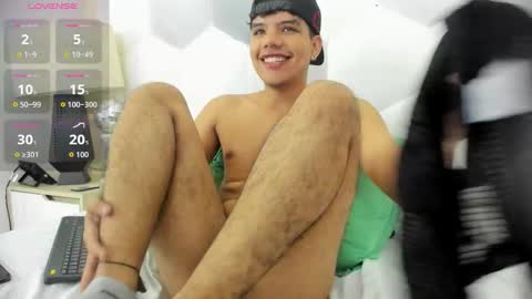 Snapshot of axel_forte chatting on 11/27/25, 12:40 Axel Forte online show from 11/27/25, 12:40