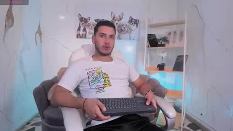 axel_grey_ online show from 11/01/25, 12:29