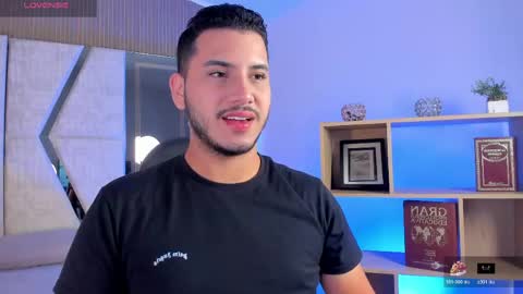 axel_grey_ online show from 04/14/26, 12:44