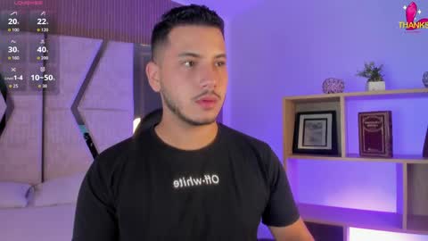 axel_grey_ online show from 06/03/26, 12:41