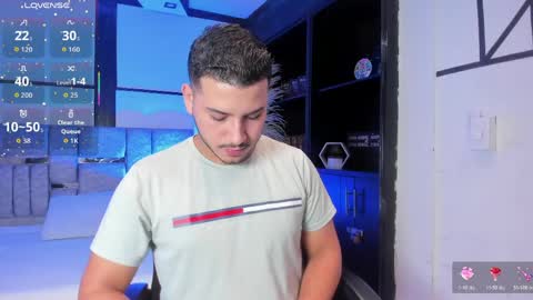 axel_grey_ online show from 06/04/26, 05:13