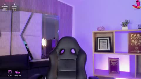 axel_grey_ online show from 06/08/26, 01:22
