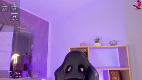 axel_grey_ online show from 06/10/26, 12:26