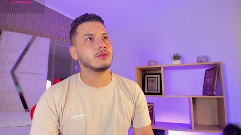 axel_grey_ online show from 07/16/26, 12:44