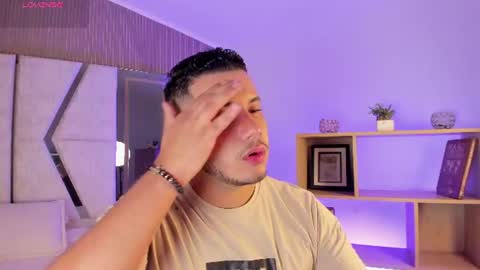 axel_grey_ online show from 07/21/26, 12:40