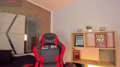 axel_grey_ online show from 07/24/26, 12:58