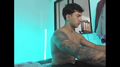 axel_hendrick online show from 05/13/26, 02:09