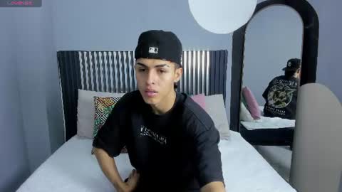 A X E L  online show from 07/04/26, 07:53