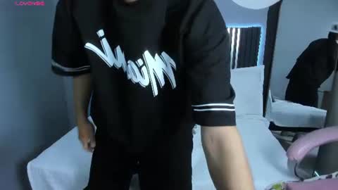 A X E L  online show from 07/22/26, 07:27