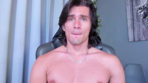 Axel online show from 12/09/24, 08:54